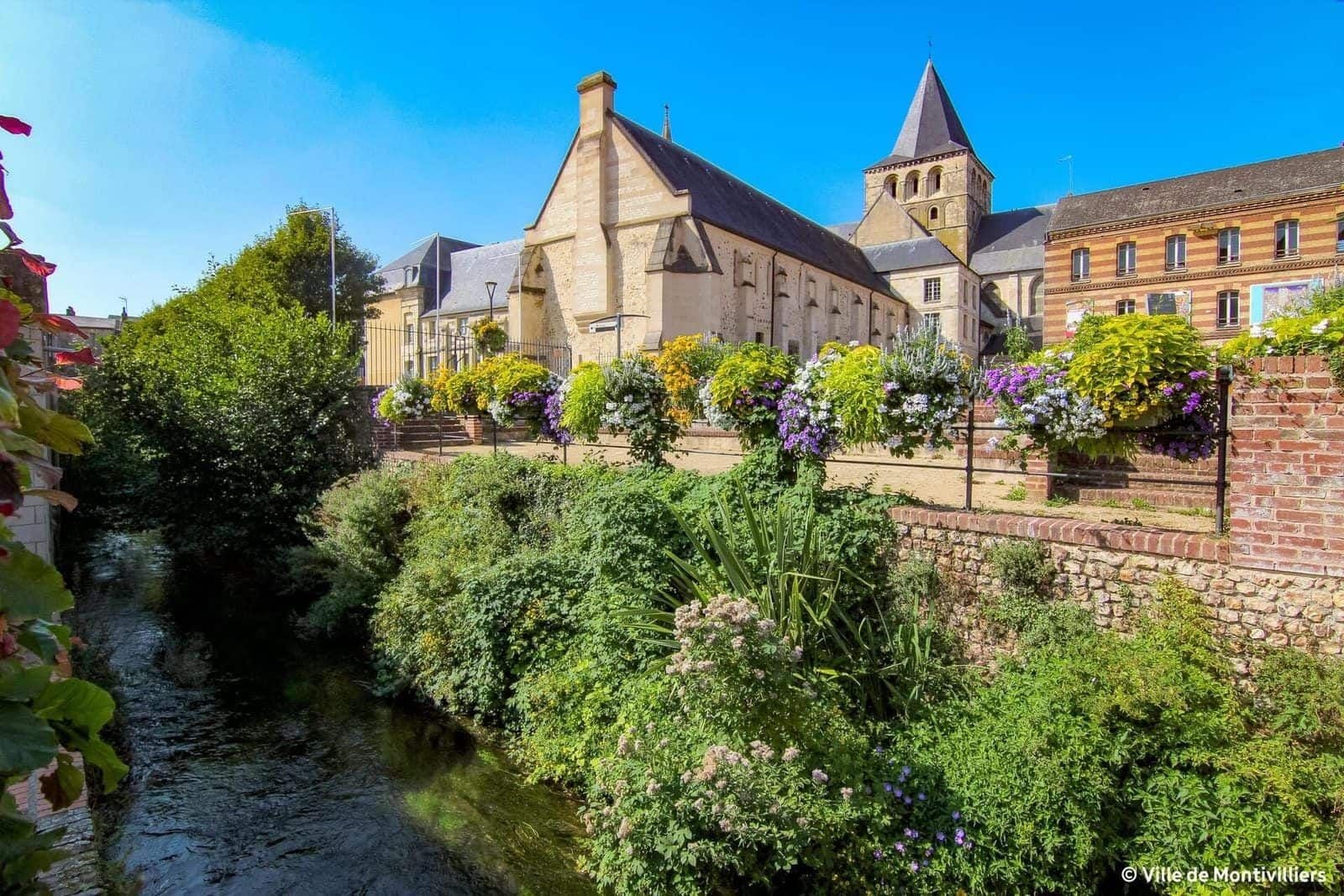 Abbaye de Montivilliers, patrimoine historique à proximité du cabinet dentaire